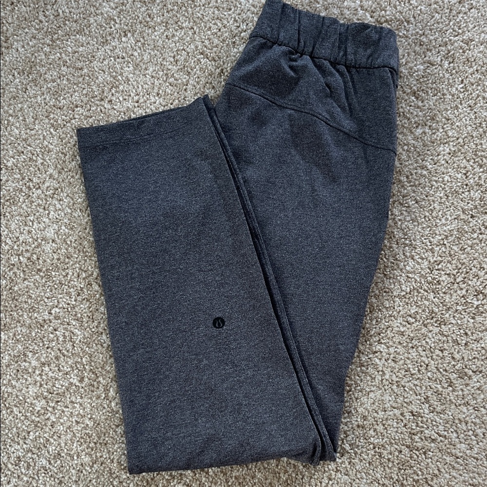 Lululemon On The Fly 27” Pant, Heathered Black